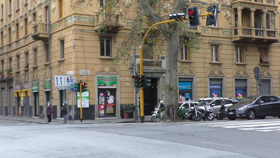 Genova, assemblea contro i T-Red: "Annullare le multe e spegnere gli impianti"