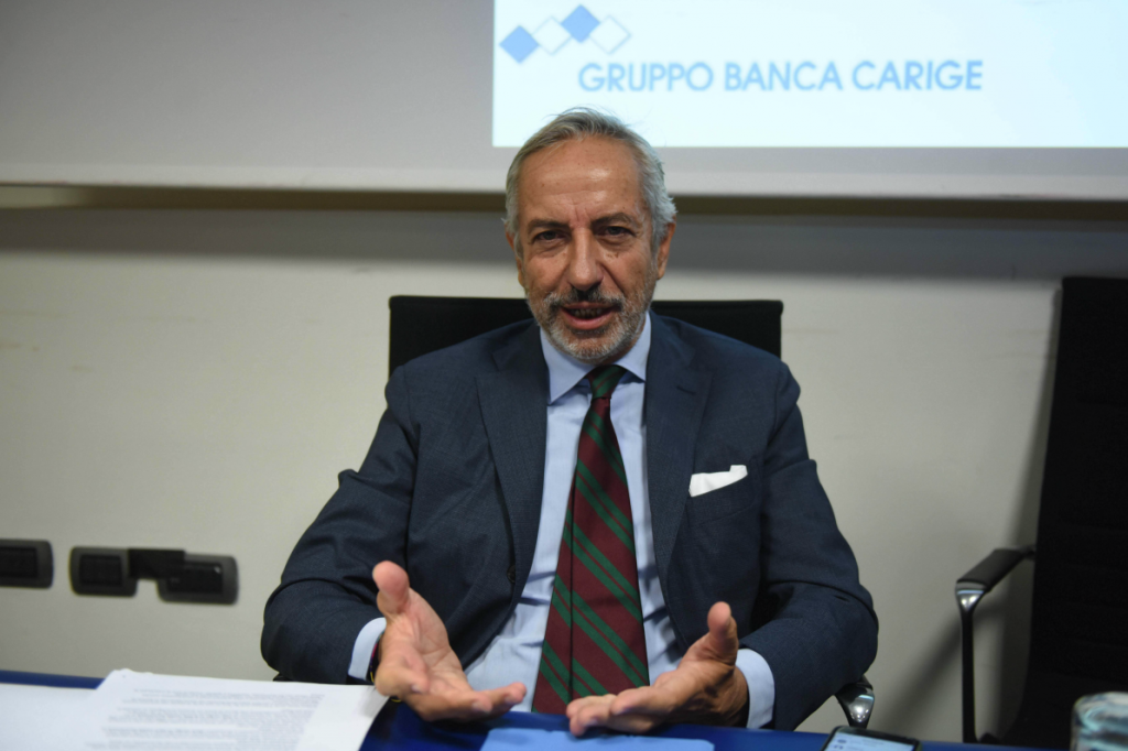 Carige, l'ex ad Fiorentino indagato per aggiotaggio dalla Procura di Milano