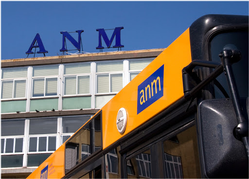 Azienda Napoletana Mobilità, entrano in circolazione 7 nuovi autobus ibridi