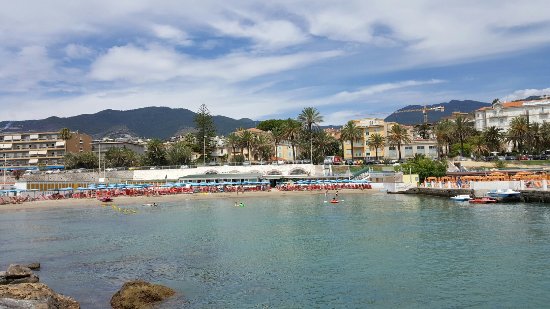Sanremo, sub trova residuato bellico a 7 metri di profondità