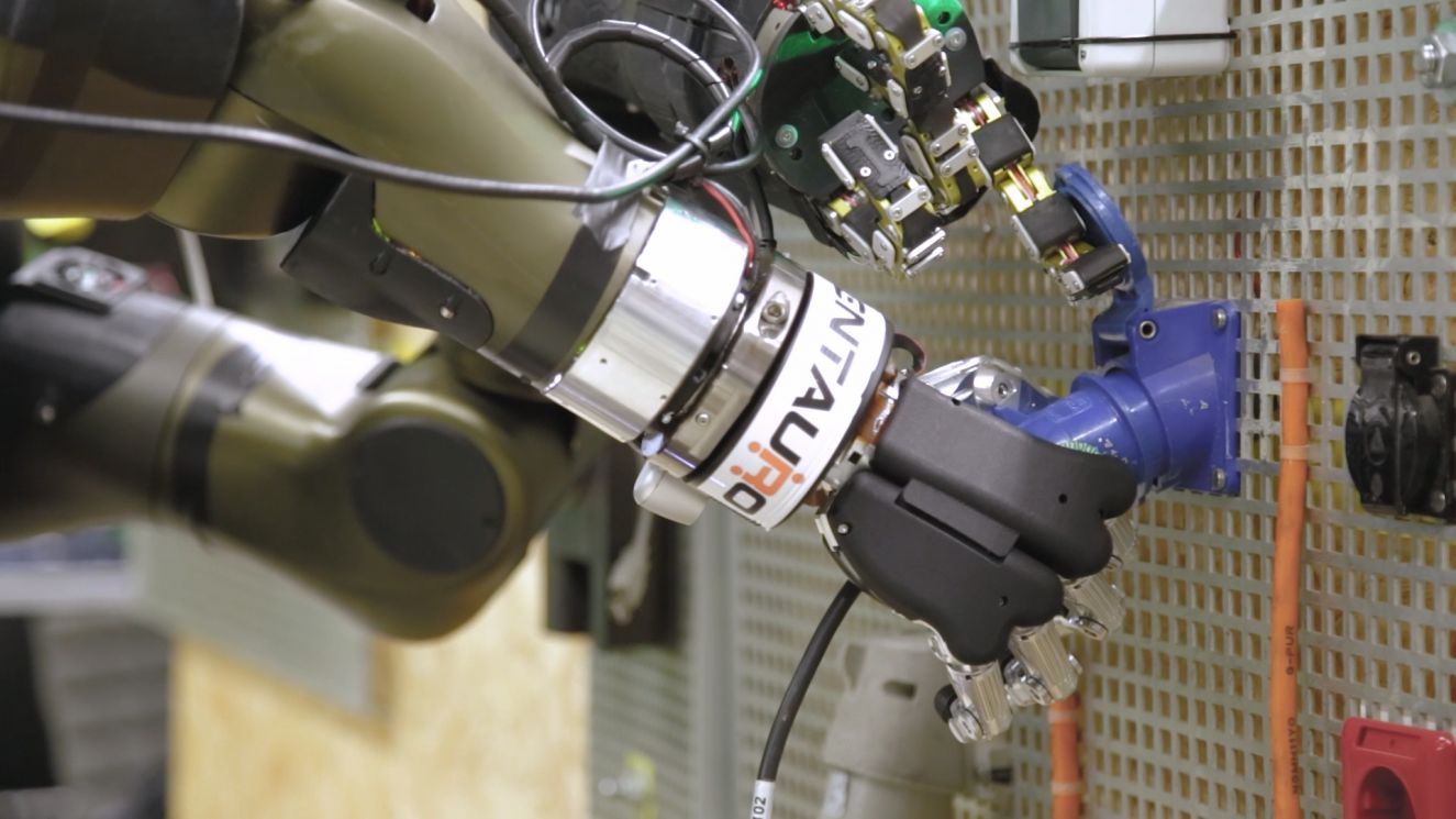 Leonardo - IIT, a Genova laboratori comuni per sviluppare nuove applicazioni