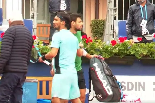 Tennis, Fognini perde la testa a Barcellona: squalificato per frasi ingiuriose