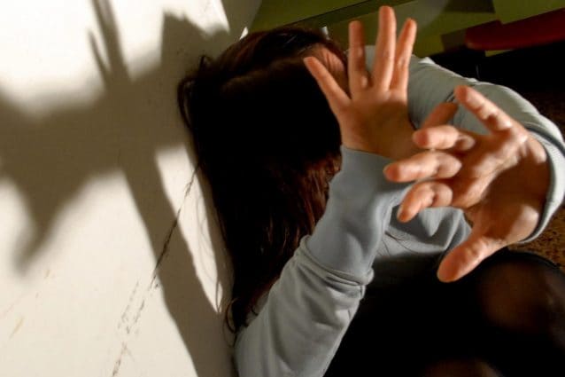 Savona, violentano la sorella di un amico dopo una festa: arrestati