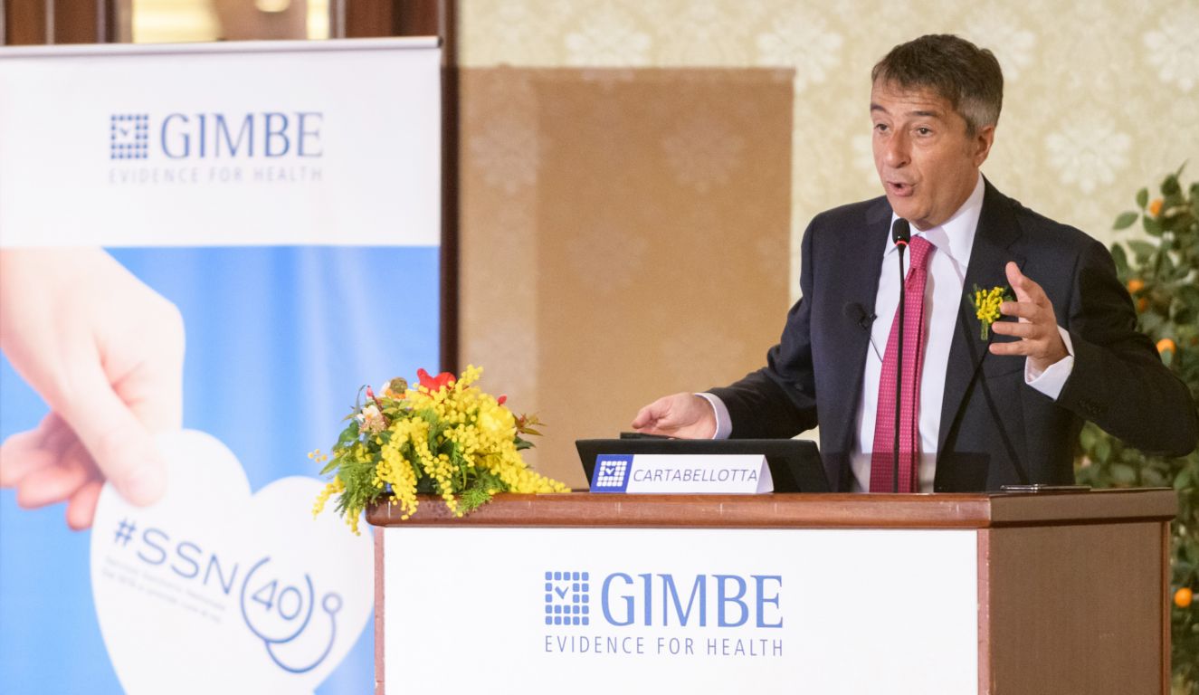 Fondazione Gimbe: "Sotto i 50 anni, i rischi dei vaccini a vettore virale superano i benefici"