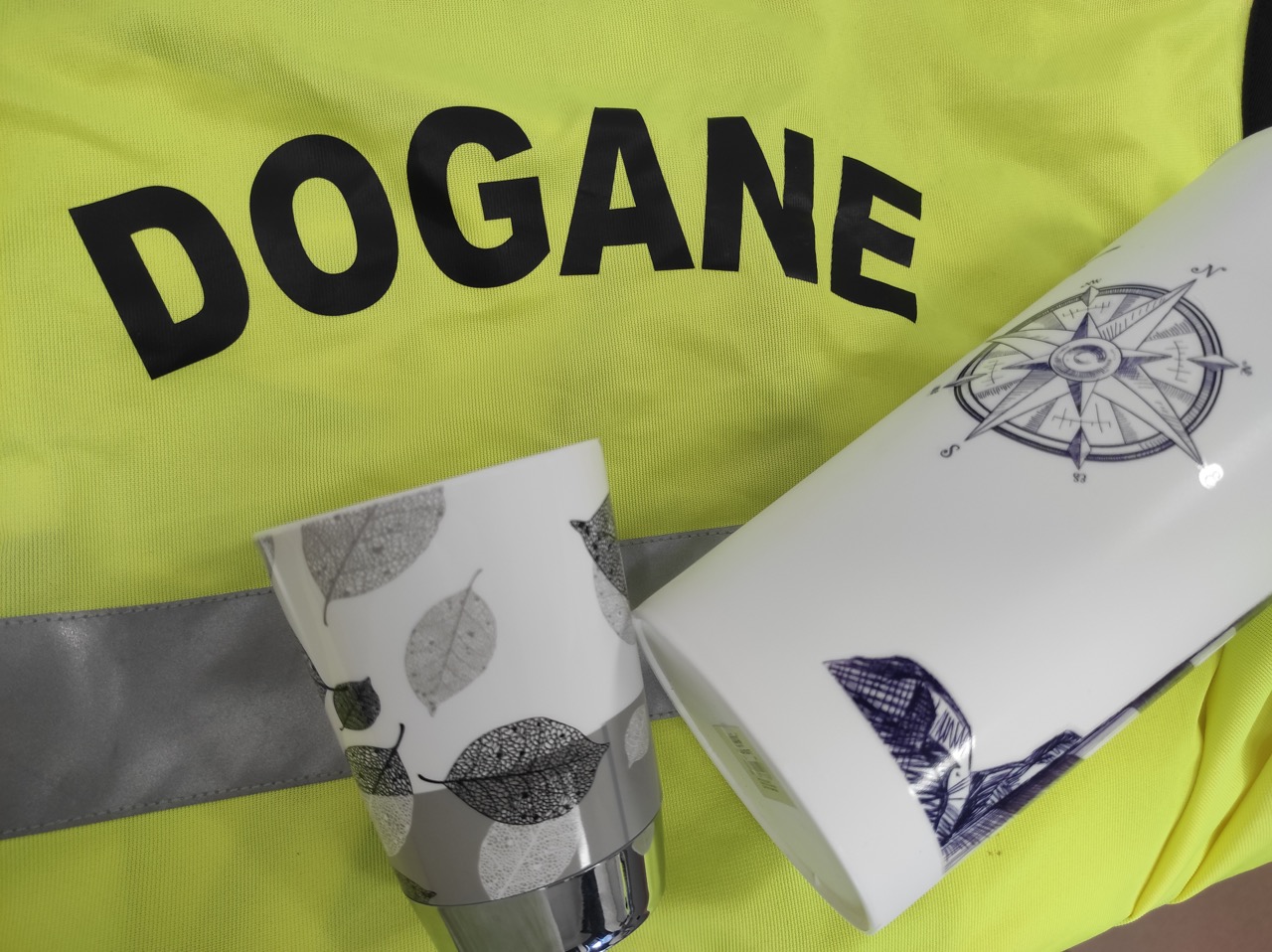 Genova, sequestrati in porto 13 mila oggetti finti made in Italy: multa fino a 250 mila euro