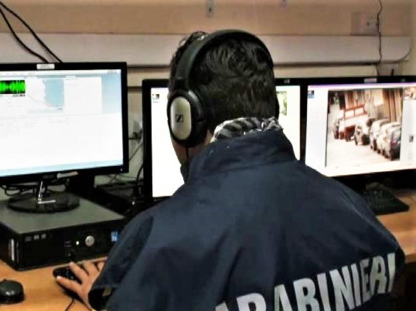 Genova, anziana truffata da un'impiegata delle Poste: rubati 130 mila euro