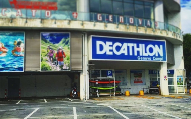 Genova, sorpresa a rubare da Ikea e Decathlon: fermata una 25enne