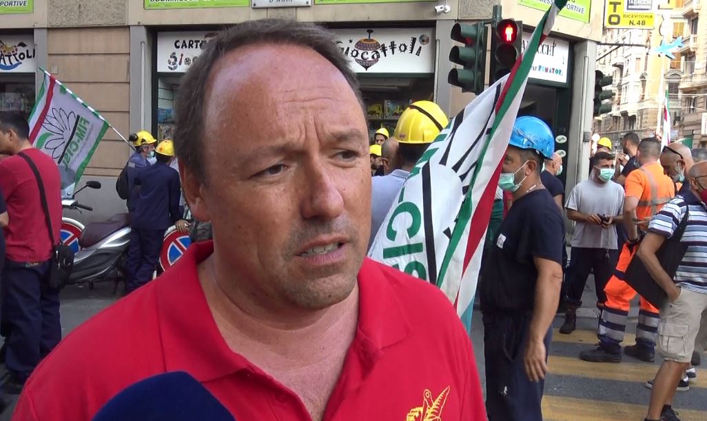Green Pass, Siemens lo rende obbligatorio per lavorare. La Fiom: "Illegittimo"
