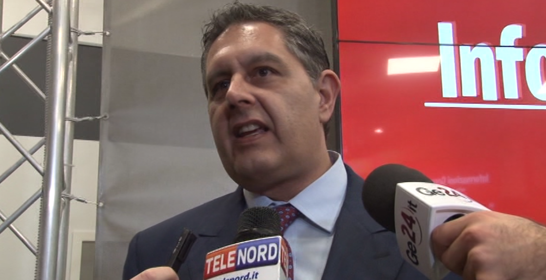Toti: "Lockdown solo per i no vax? Strada giusta se la pandemia peggiorasse"