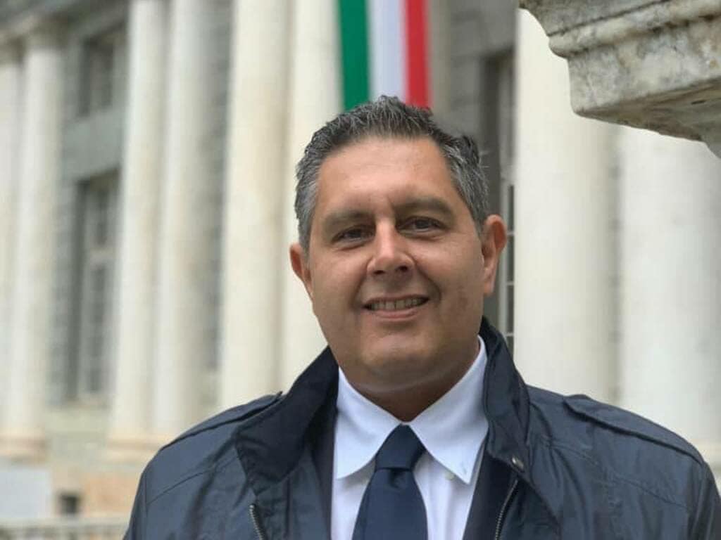 Liguria, il presidente Toti sotto scorta dopo le minacce