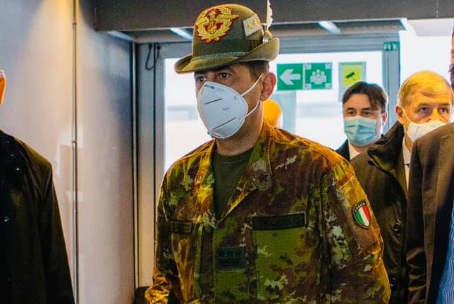 Covid, Figliuolo: "Subito terza dose contro la pandemia dei non vaccinati"