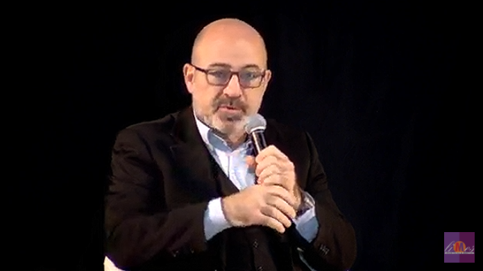 Il ministro Cingolani a Genova: "Vaccino obbligatorio come il casco"