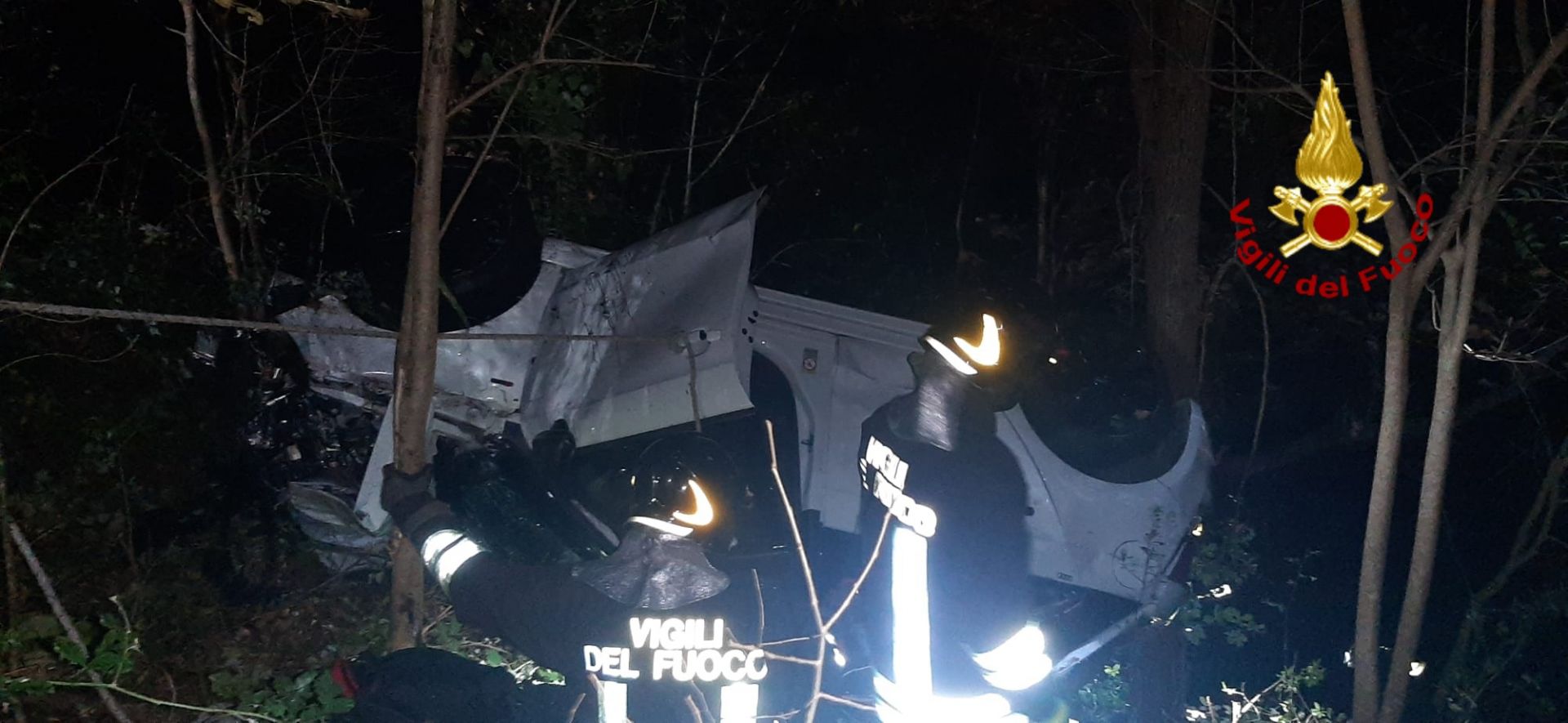 Bogliasco, auto finisce in una scarpata e rotola per 30 metri: illesa la donna al volante