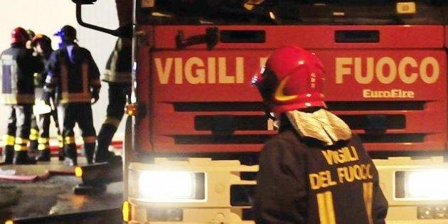 Finale Ligure, autobus prende fuoco. Malore per l'autista
