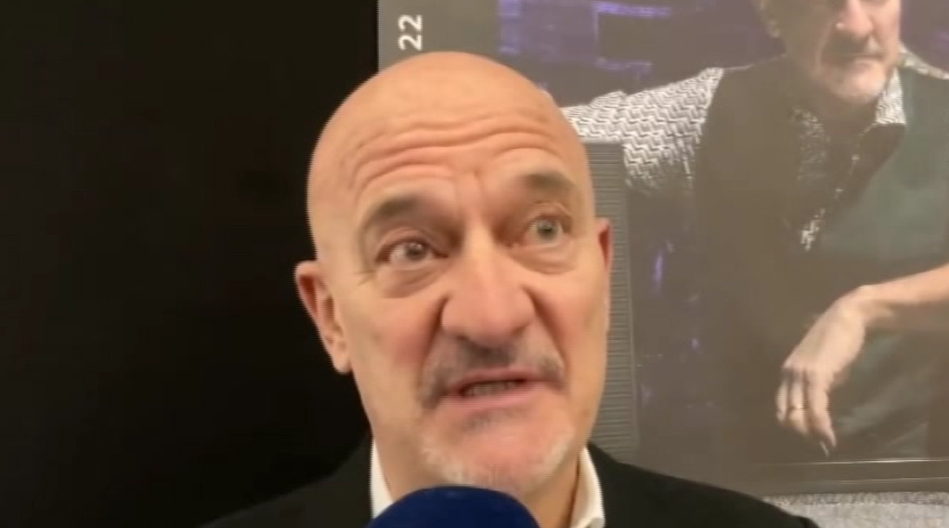 Genova, Claudio Bisio in prima nazionale al Teatro Ivo Chiesa con "La mia vita raccontata male" 
