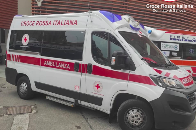 Genova, l'appello della Croce Rossa: "Cerchiamo personale"