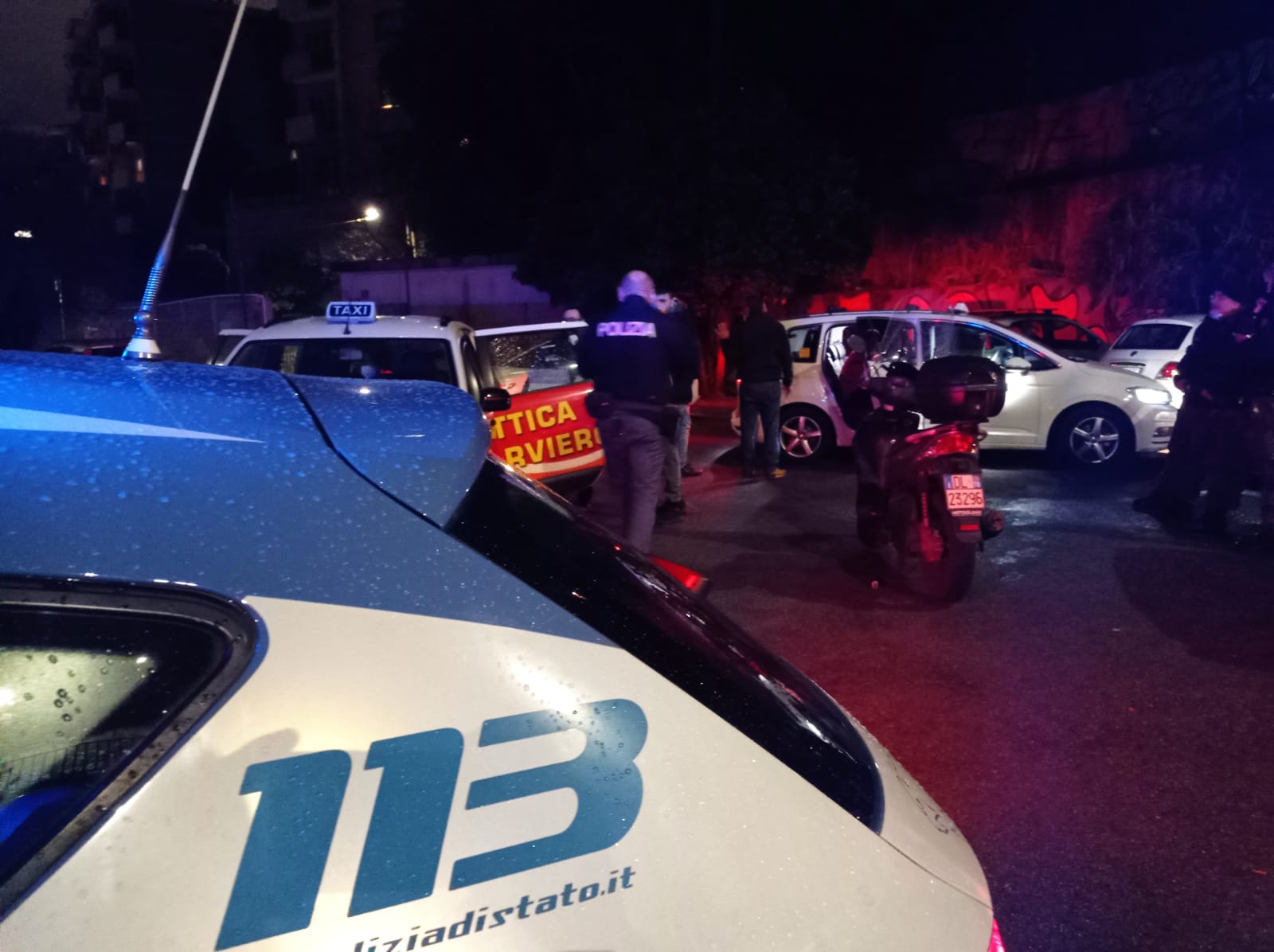 Genova, sgomberato ex ostello della gioventù: migranti portati in una struttura di Nervi