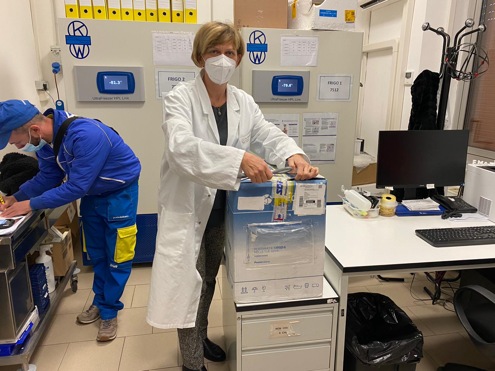 Covid, arrivate a Genova le prime 11mila dosi del vaccino Novavax  