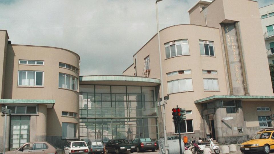 Genova, bimbo ucraino di quattro anni precipita da una passerella.  Al Gaslini in codice rosso