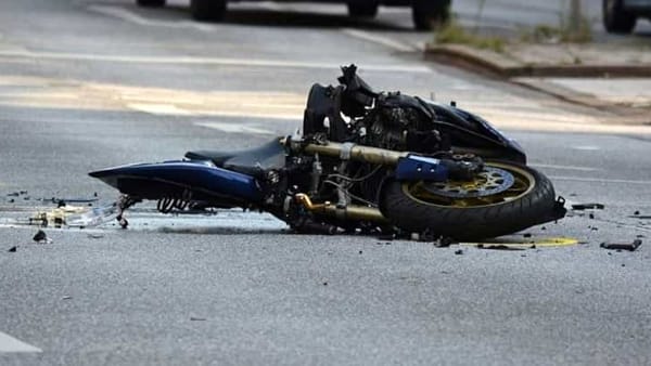 Genova, incidente in via Molassana, grave una donna