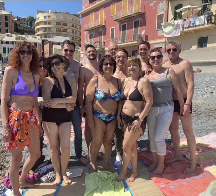 Pasquetta in città per molti genovesi: in spiaggia per evitare le code 