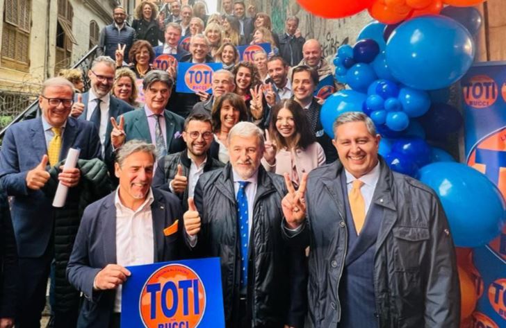 Lista Toti per Bucci, la "marea arancio" alla conquista di Tursi. Ecco tutti i nomi