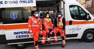 Imperia, incidente tra auto e moto tra Cervo ed Andora: motociclista grave
