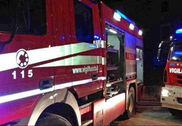 Riva Trigoso, incendio in un locale in spiaggia nella notte