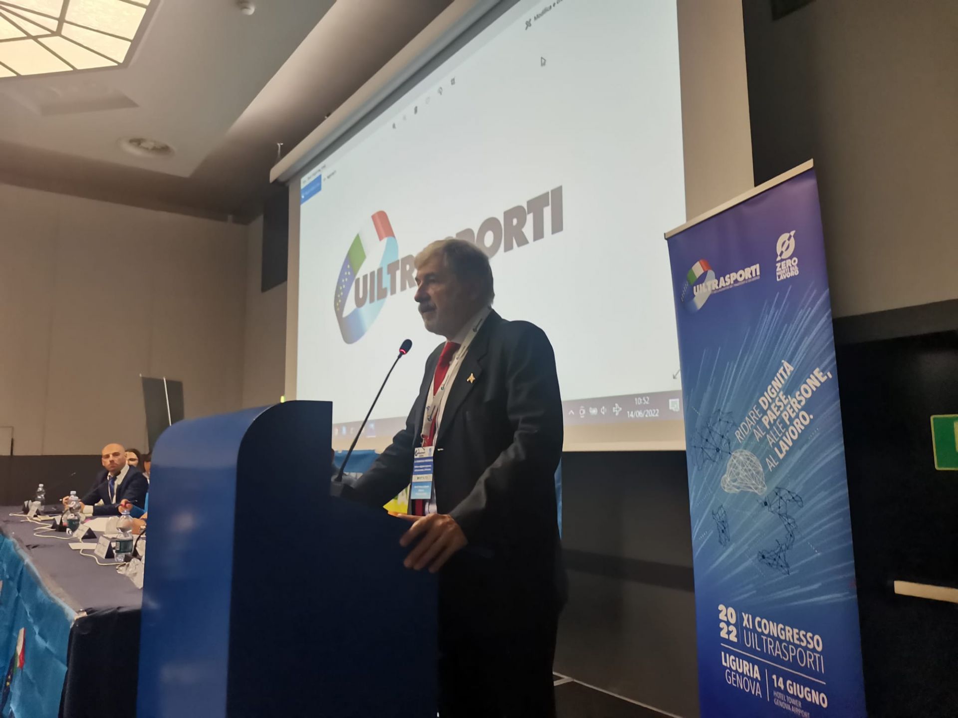 Genova, Bucci al congresso Uiltrasporti: prima uscita pubblica dopo la rielezione