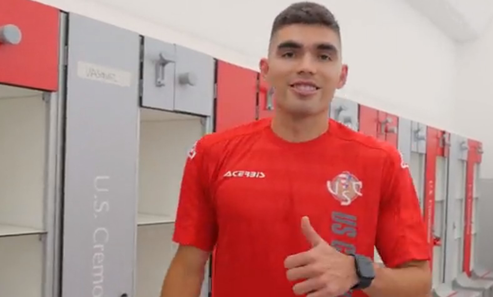 Genoa, la Cremonese annuncia Vasquez e lui saluta i rossoblù: "Grazie di tutto"