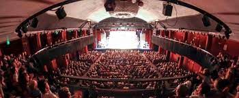 Genova, la nuova stagione del Politeama Genovese: comicità, teatro oltre al ritorno dei musical