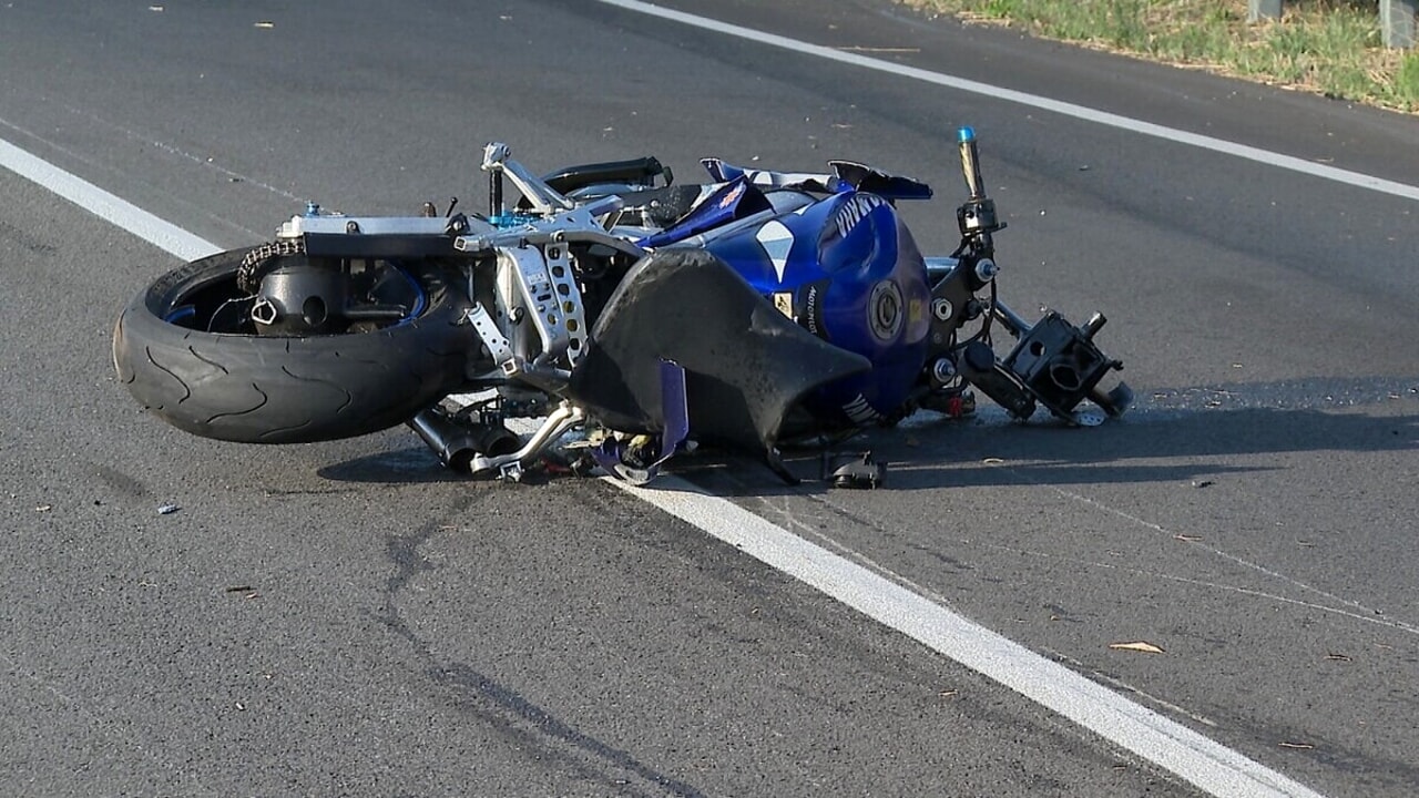 Arma di Taggia, motociclista travolto da un'auto in contromano sull'Aurelia Bis: è grave