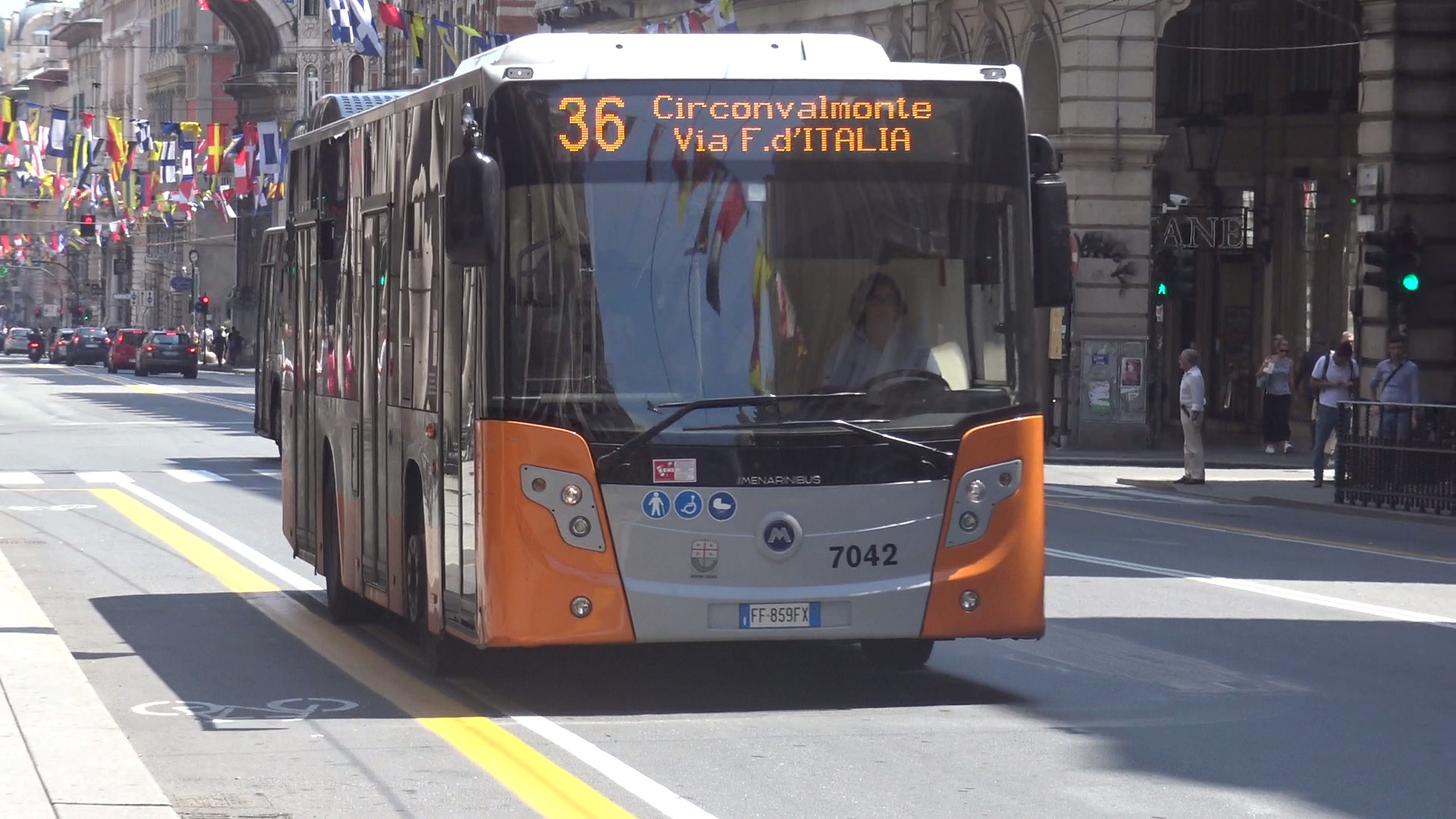 Trasporti a Genova, il sindaco Bucci: "Progetto biglietto gratis va avanti senza problemi"