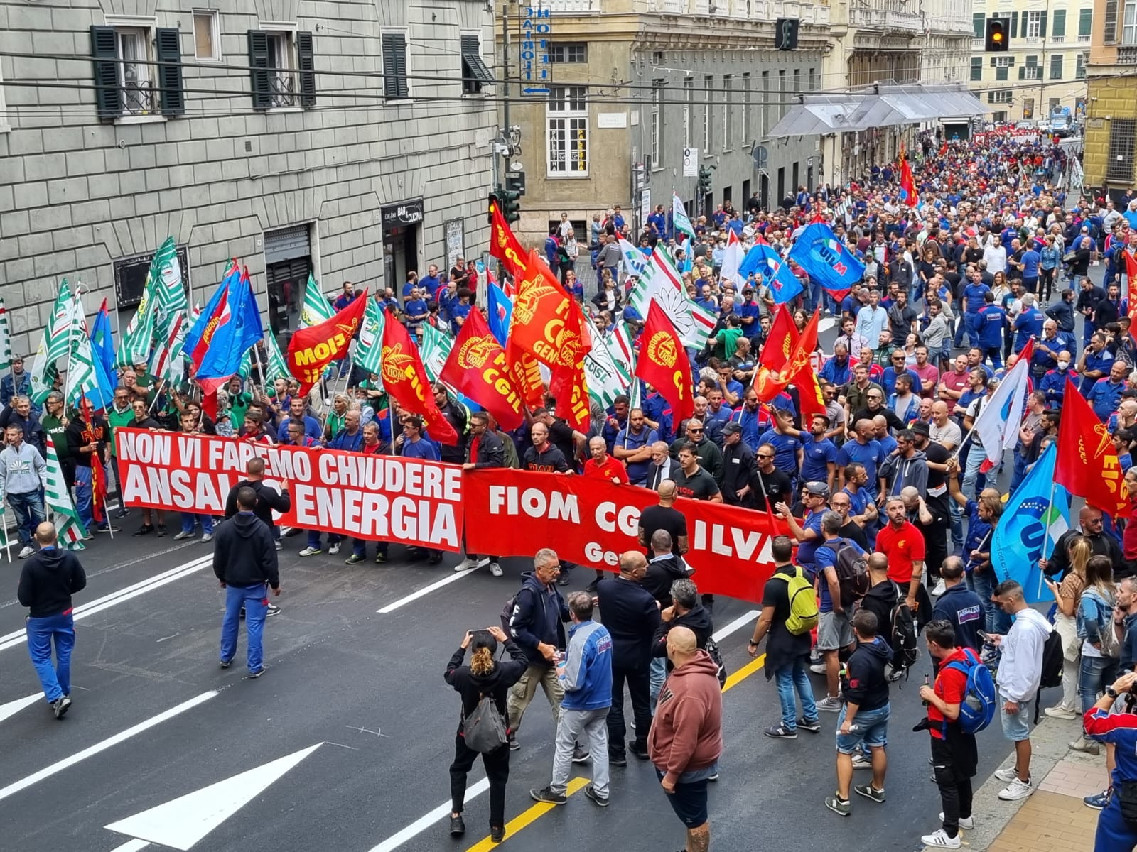 Genova, sciopero Ansaldo Energia, oltre mille lavoratori in piazza