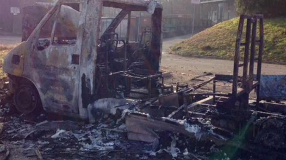 Arma di Taggia, brucia camper in un parcheggio: donna muore carbonizzata