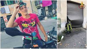 Riva Ligure, un migliaio di persone ai funerali di Leonardo, il ventenne morto in un'esplosione a Molini di Triora 