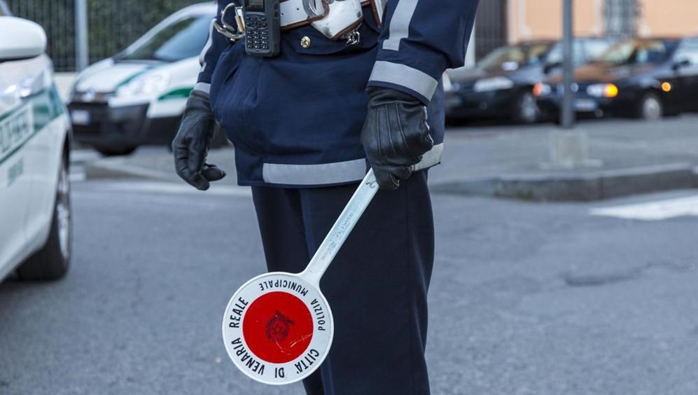 Genova, ubriachi al volante: cinque patenti ritirate nel weekend