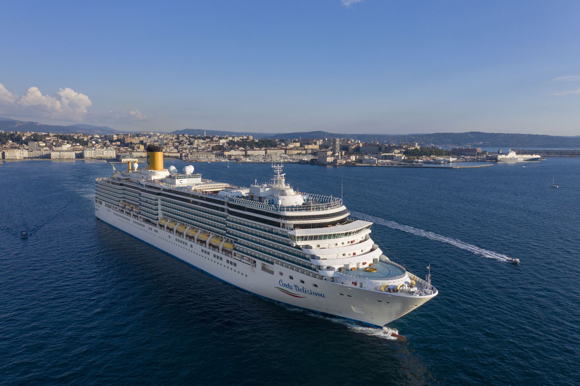 Costa Crociere, la Deliziosa pronta a partire per il giro del mondo: tappa anche a Savona