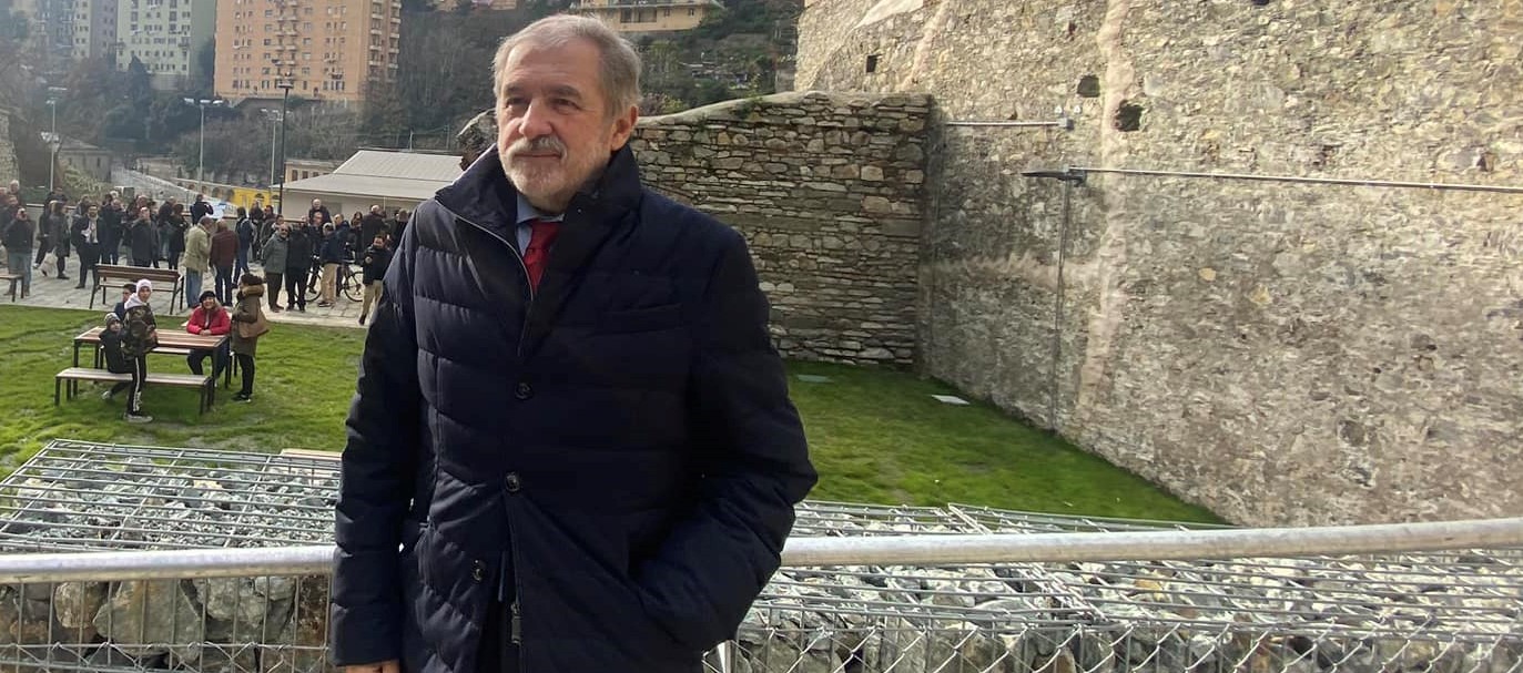 Migranti, dopo le dichiarazioni di Toti a Telenord arriva la risposta del sindaco Bucci: "Decide il governo: pronti ad adeguarci, ma chiederemo risors