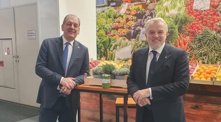 Liguria, l'assessore regionale Benveduti a Berlino per Fruit Logistica: "Dialogo costruttivo col sottosegretario all'agricoltura La Pietra"