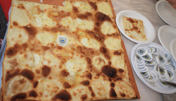 La focaccia di Recco eletta miglior prodotto salato al mondo, Salvini: "La tutela del made in Italy è priorità per la Lega"