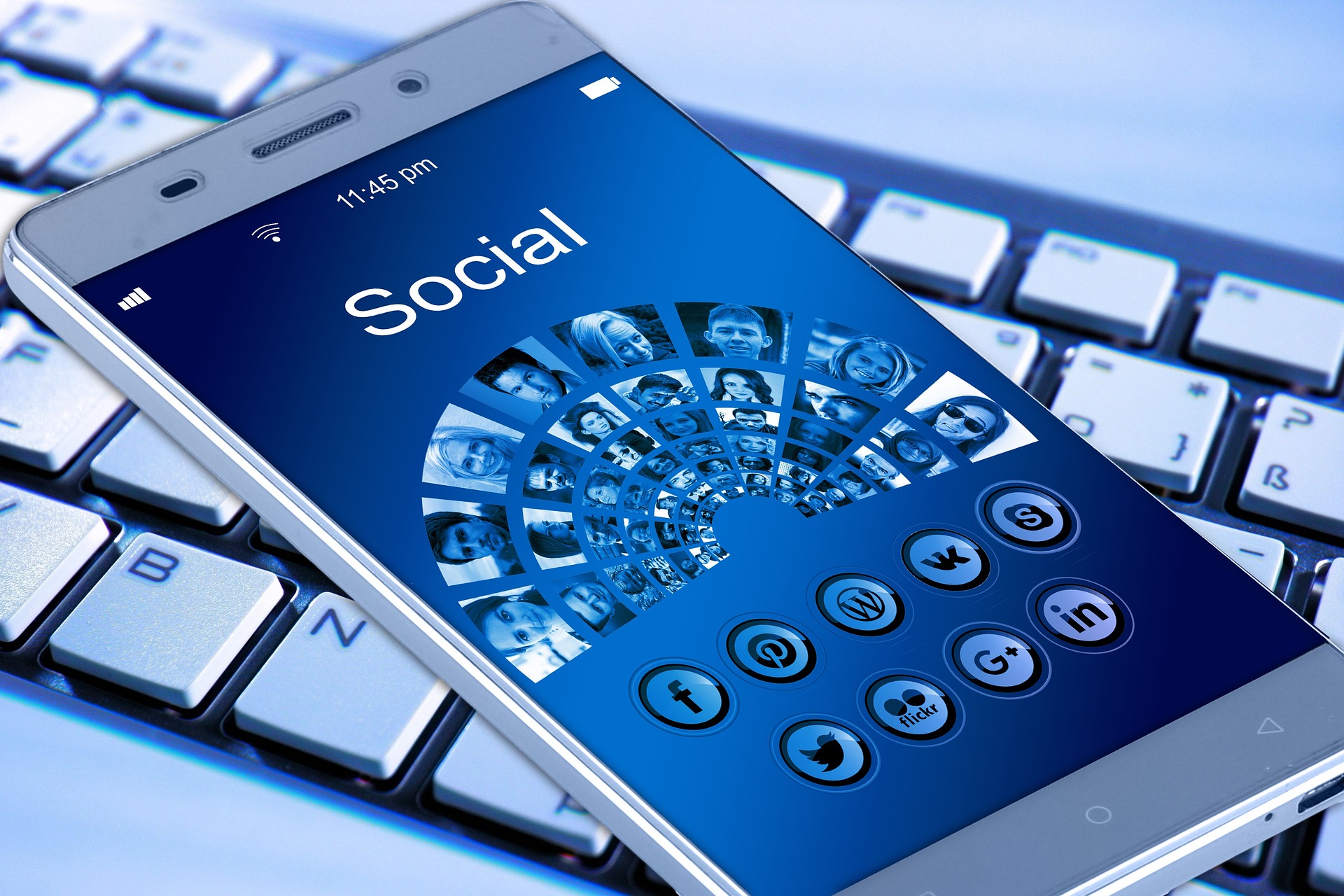 Genova, vende droga sui social network: 19enne ai domiciliari