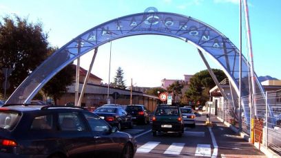 Ceriana, operaio 30enne cade da un'impalcatura: è in gravi condizioni al Santa Corona
