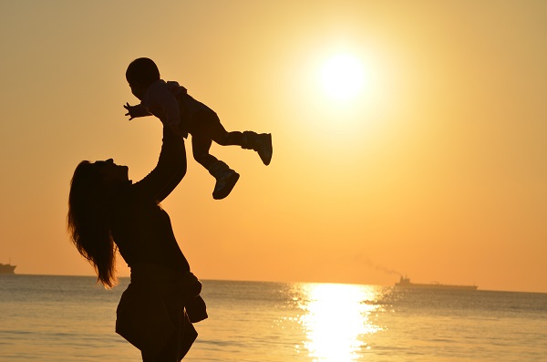 Festa della Mamma a Genova, domenica 14 maggio giochi e attività in piazza De Ferrari: ecco quali