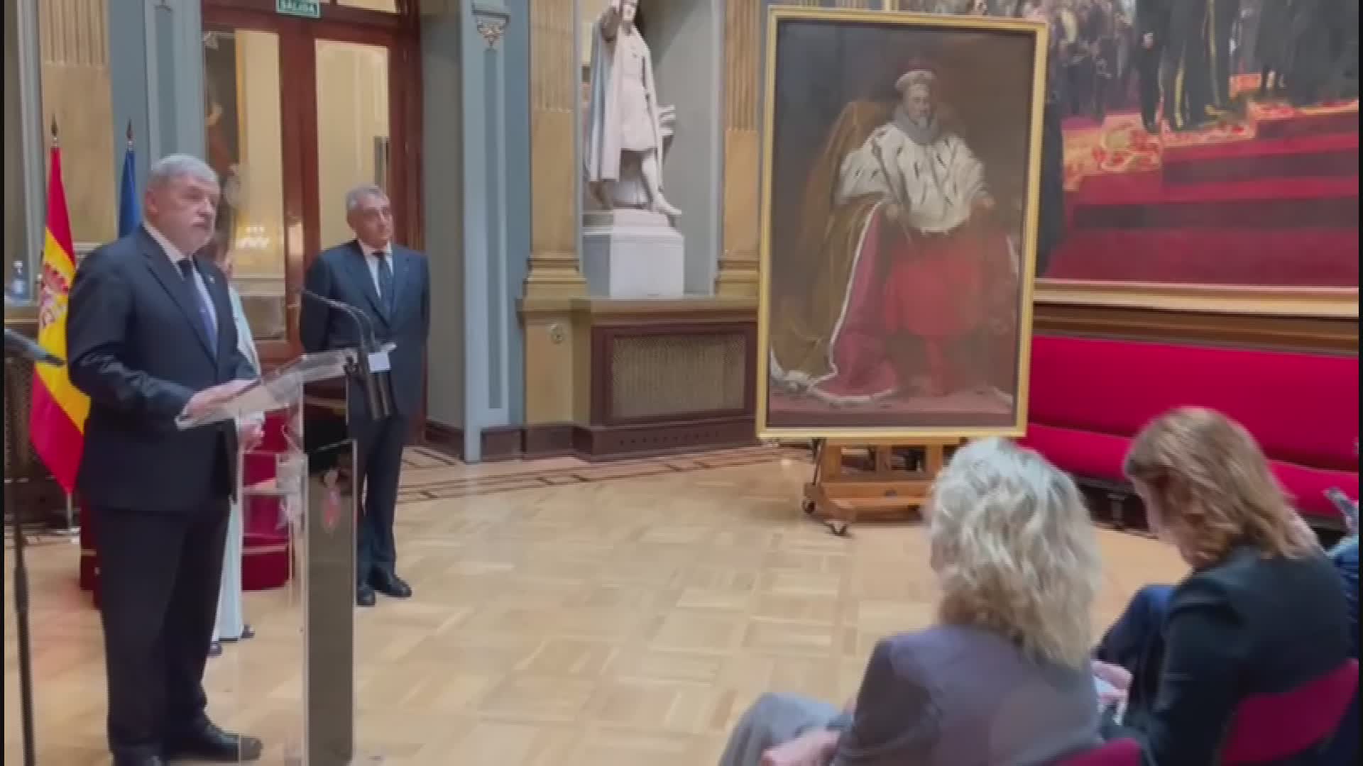 Il sindaco di Genova Bucci visita il Senato spagnolo: incontro con 70 imprenditori locali