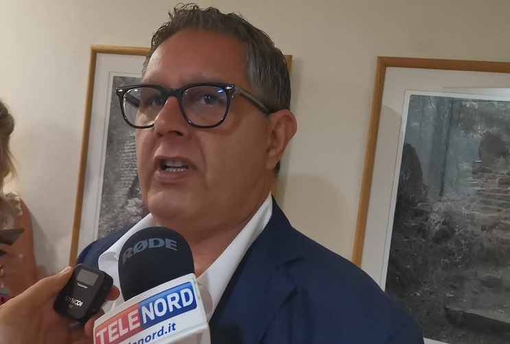 Rigassificatore, Toti risponde a Fazio: "Quella di Vado scelta razionale fatta in massima sicurezza, non inciderà sull’area marina di Bergeggi"
