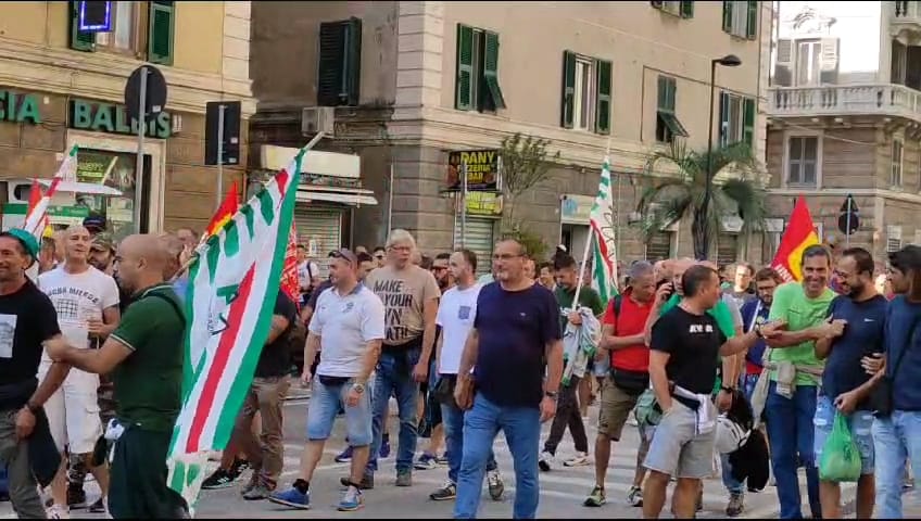 Genova, ex Ilva in sciopero, Toti: “Mercoledì confronto con sindacati per trovare soluzioni"