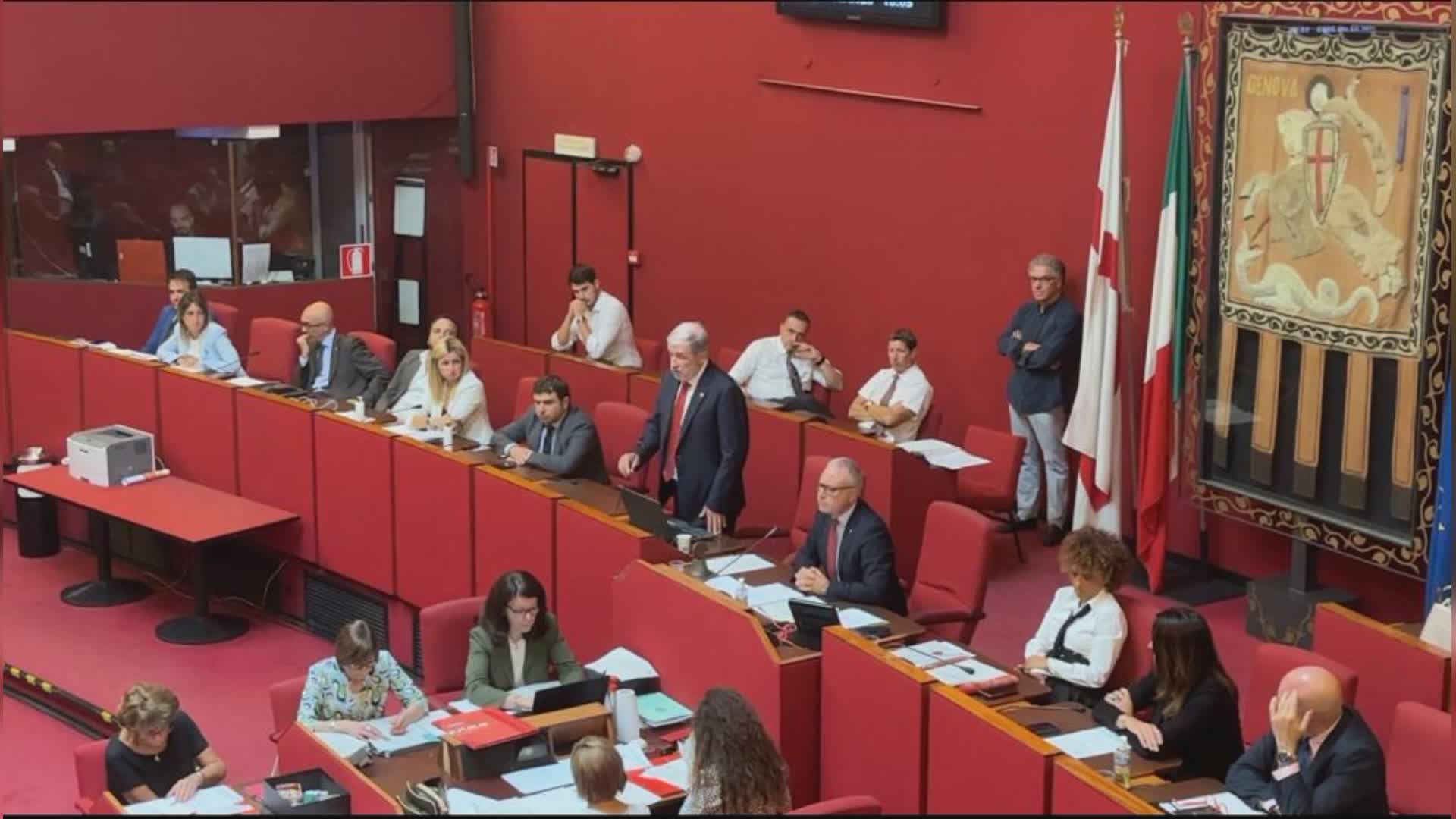 Genova, migranti: tensione in aula fra sindaco Bucci e capogruppo Lega