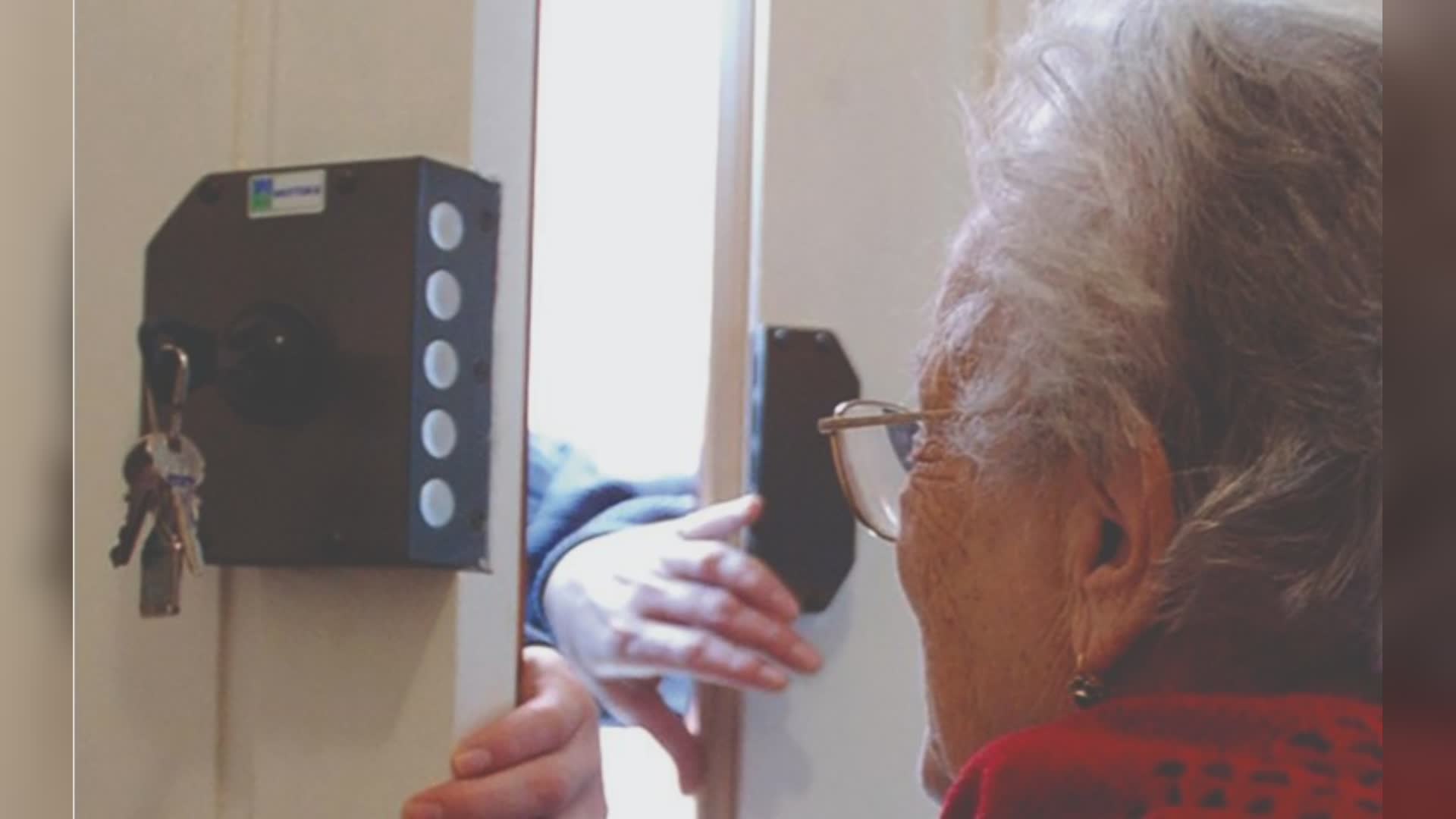 Genova: truffatori traditi dall'ingordigia, sventato dalla Mobile raggiro da 200mila euro