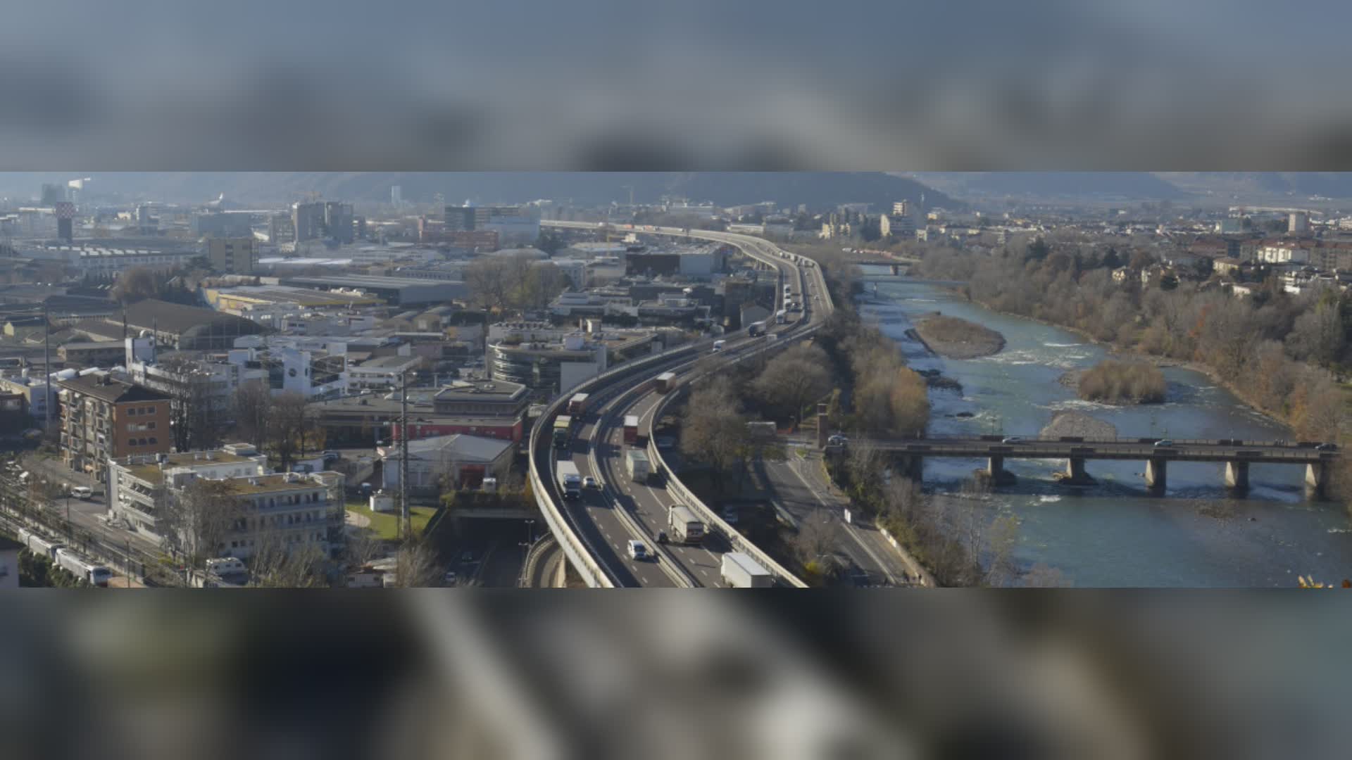 “Urban Pass Bolzano”: prorogato fino al 31 dicembre 2024 il transito gratuito sul tratto autostradale tra Bolzano Sud e Bolzano Nord